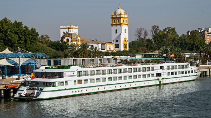 Andalusian Christmas (port-to-port cruise)