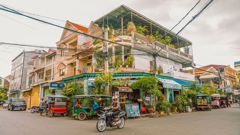 From the Angkor Temples to the Mekong Delta (port-to-port cruise)