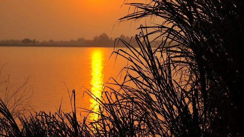 The Mekong in a different way - Between adventure and must-see sites (port-to-port cruise)