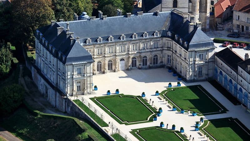 Discover the Fascinating History and Excellent Cuisine of the Burgundy Region (port-to-port cruise)