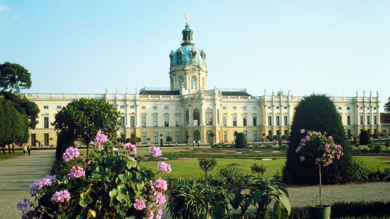 From Berlin to Amsterdam (port-to-port cruise)