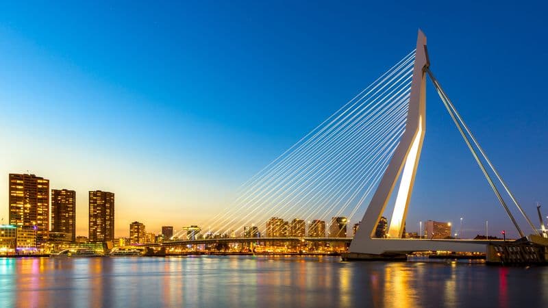 Springtime in Holland (port-to-port cruise)