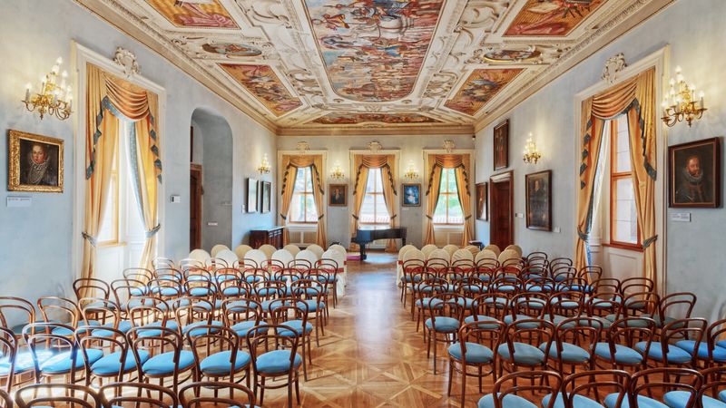 Magical Christmas in Prague (port-to-port cruise)