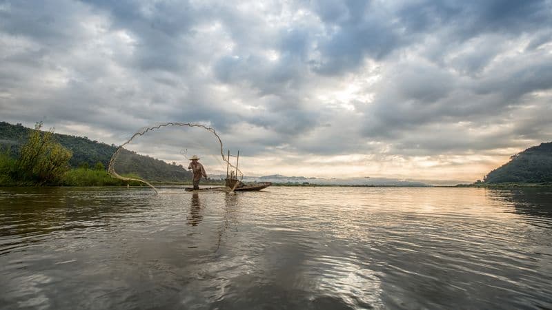 The Mekong in a different way - Between adventure and must-see sites (port-to-port cruise)
