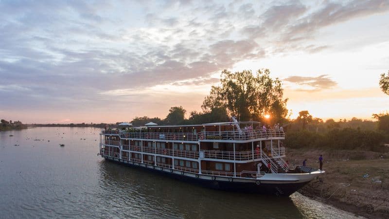 From Siem Reap to the Mekong Delta (port-to-port cruise)