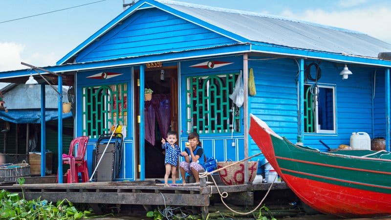 The Mekong in a different way - Between adventure and must-seesites (port-to-port cruise)