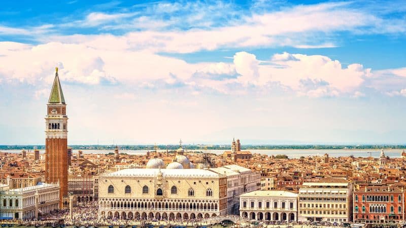 Christmas in Venice (port-to-port cruise)