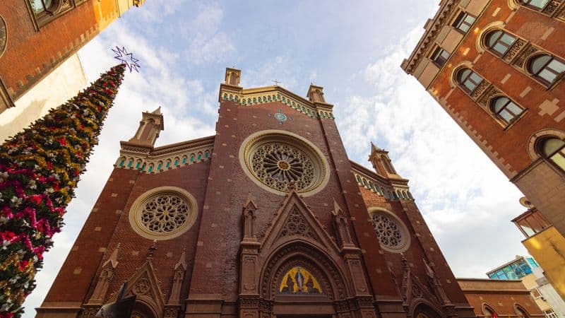 Advent Lights, a cruise through the heart of Venice's Christmas markets and its lagoon (port-to-port cruise)