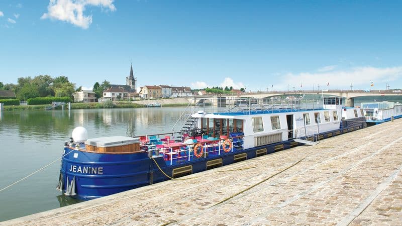 Discover the Fascinating History and Excellent Cuisine of the Burgundy Region (port-to-port cruise)