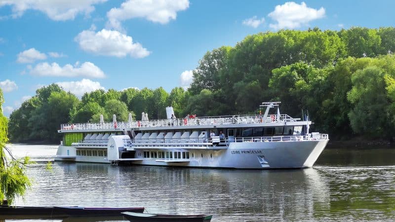 Getaway on the Loire: An unforgettable cruise in celebration of our 10th anniversary on this enchanting river (port-to-port cruise)