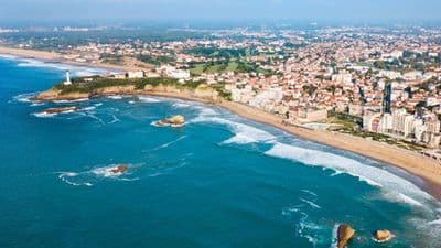 From the French Basque Country to Bordeaux - Fine French cuisine at the foot of the Pyrenees and a cruise to discover Bordeaux and its outlying areas (port-to-port cruise)