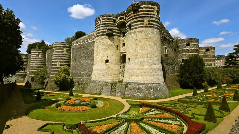 Getaway on the Loire: An unforgettable cruise in celebration of our 10th anniversary on this enchanting river (port-to-port cruise)