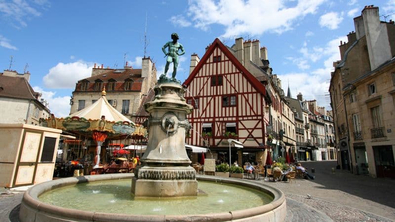 Remarkable Sites and Fine Wines on a Cruise through the Doubs Valley and Burgundy (port-to-port cruise)