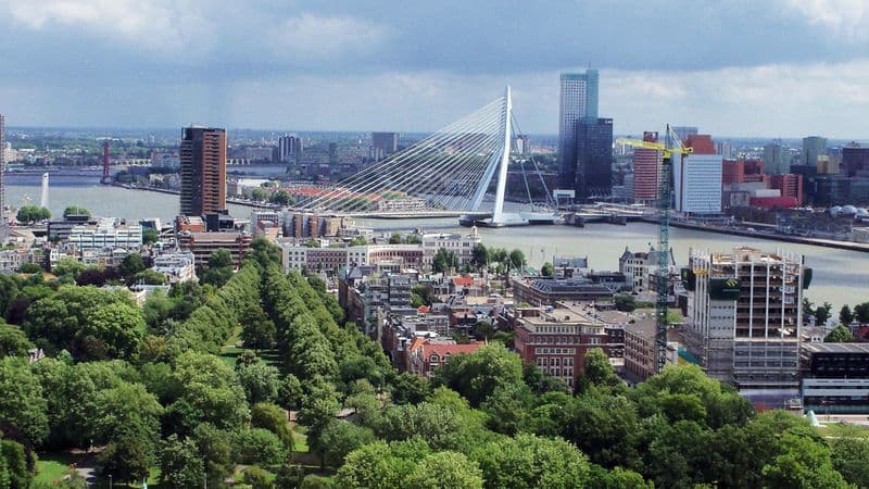 Through authentic Holland (port-to-port cruise)