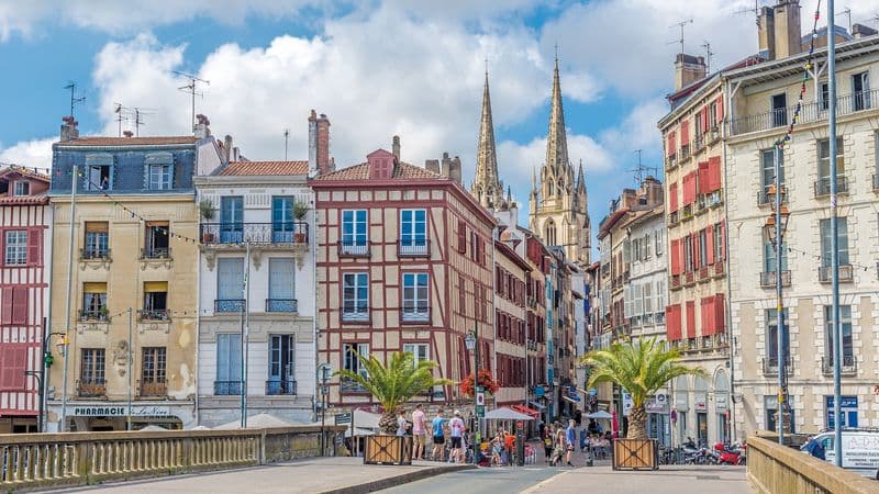 From the French Basque Country to Bordeaux - Fine French cuisine at the foot of the Pyrenees and a cruise to discover Bordeaux and its outlying areas (port-to-port cruise)