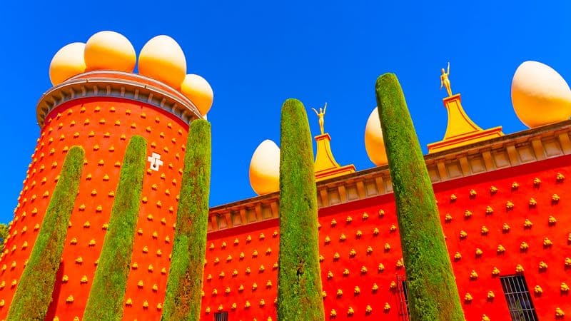 Barcelona to MalagaFollowing the footsteps of three wondrous Spanish artists: Gaudi, Dali, and Picasso (port-to-port package)