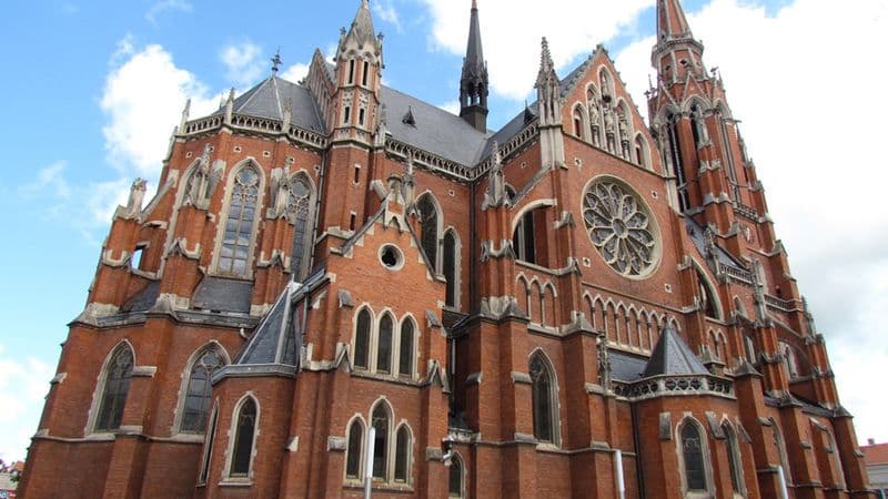 Along the Danube, the Balkan peninsula and Budapest (port-to-port cruise)