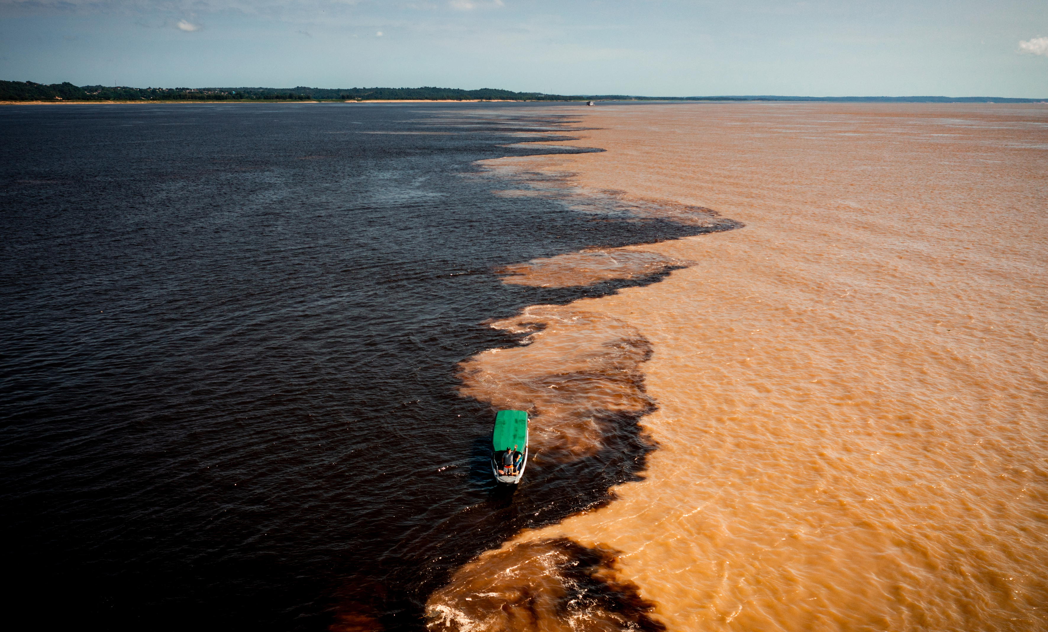 The Gentle Amazon and the Tapajós River - An enchanting and intimate cruise to the most beautiful beaches of the Amazon - And an exceptional stay at the Iguaçu Falls (port-to-port cruise)