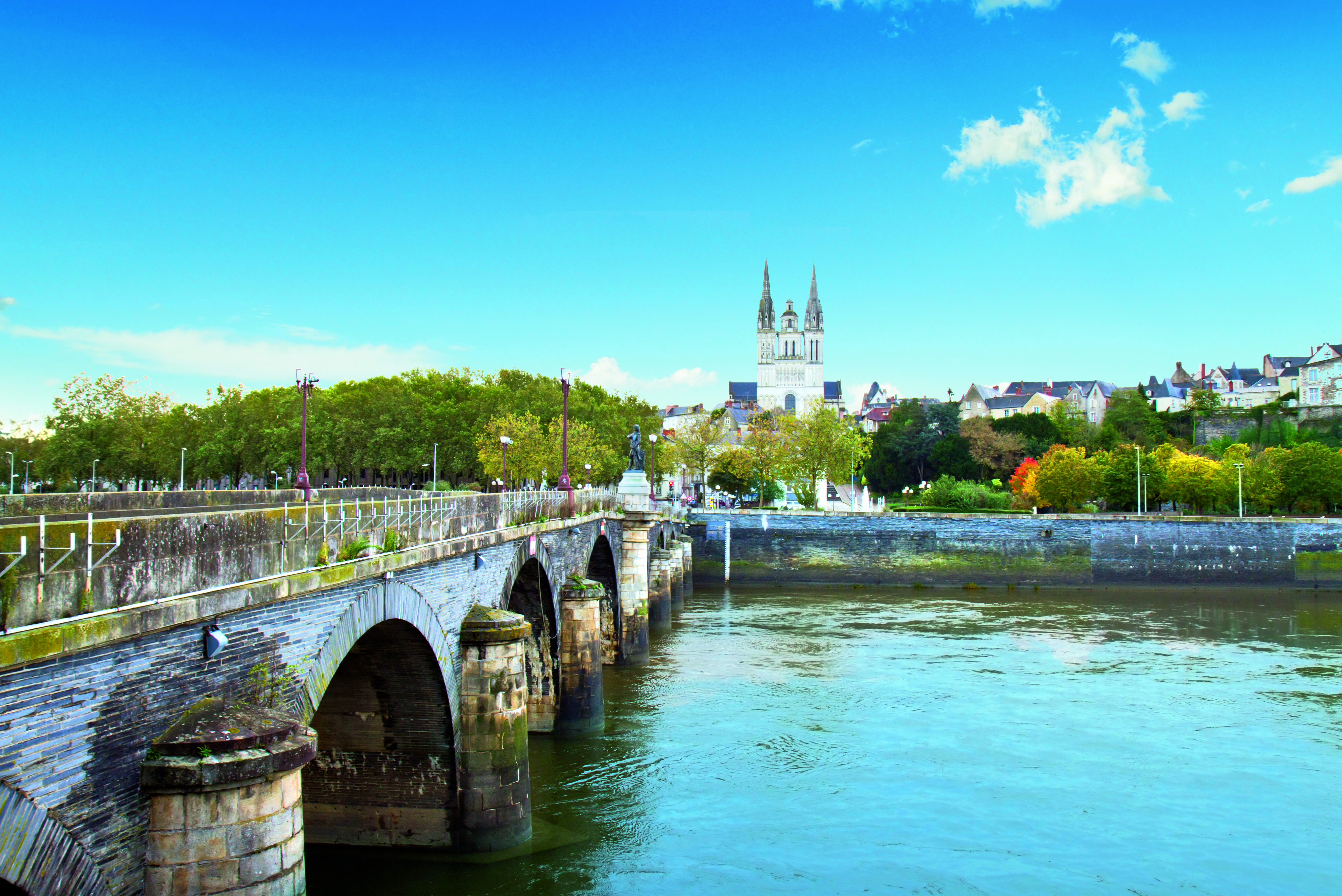 Beautiful Brittany and Royal Opulence in the Loire (port-to-port cruise)