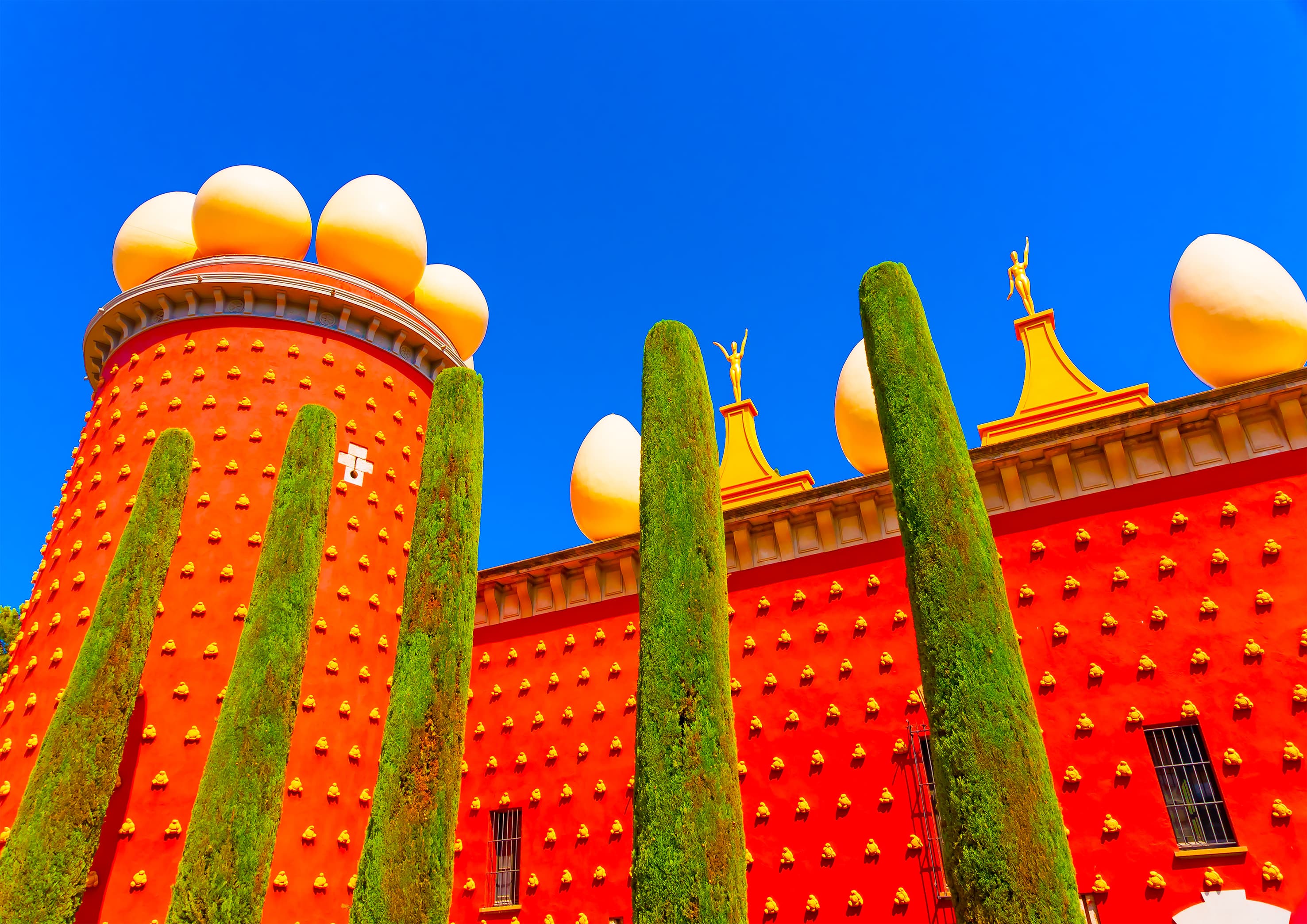 Barcelona to MalagaFollowing the footsteps of three wondrous Spanish artists: Gaudi, Dali, and Picasso (port-to-port package)