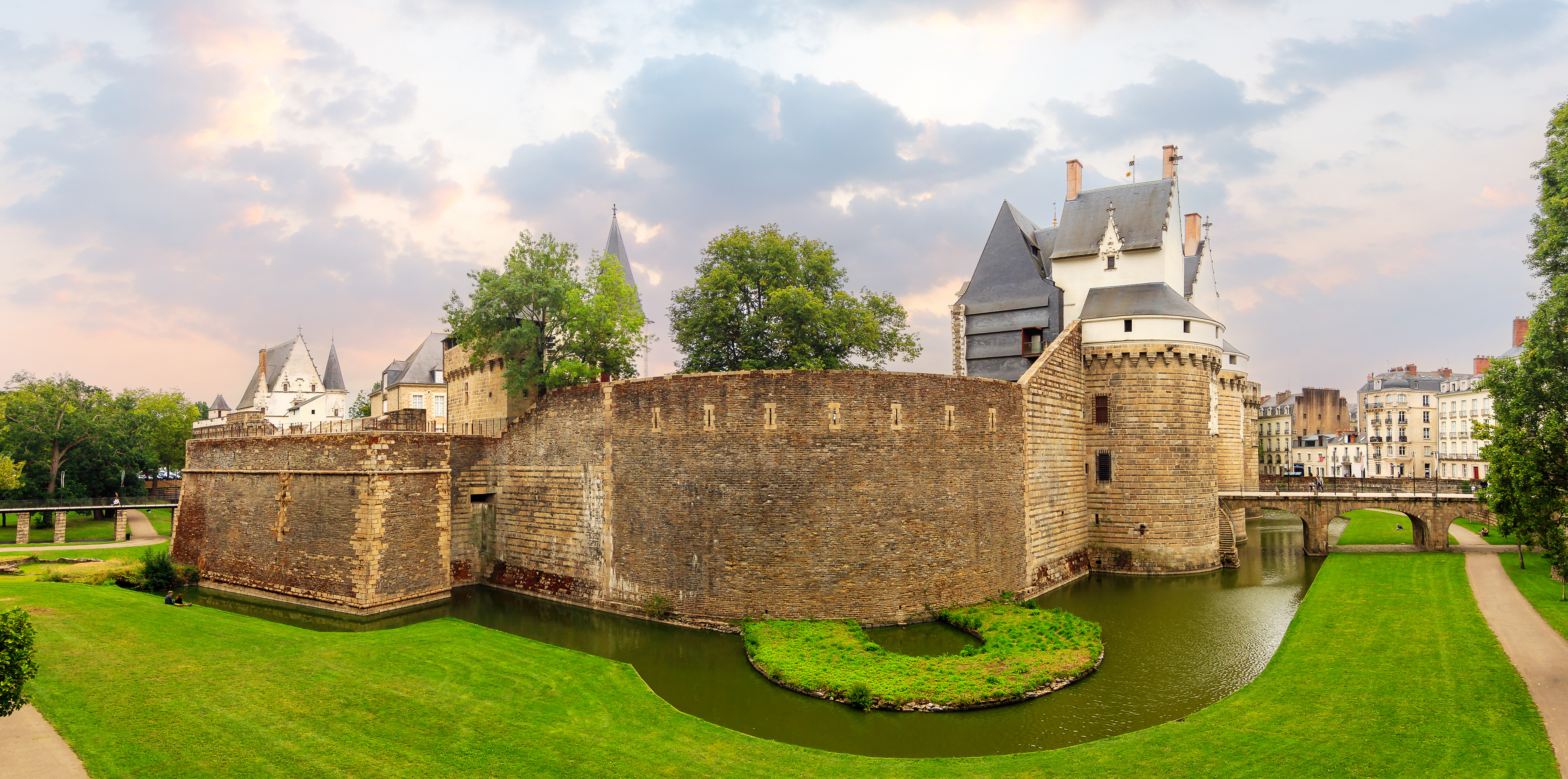 Murmurs of the Loire: A Cruise Through Heritage and Legends (port-to-port cruise)