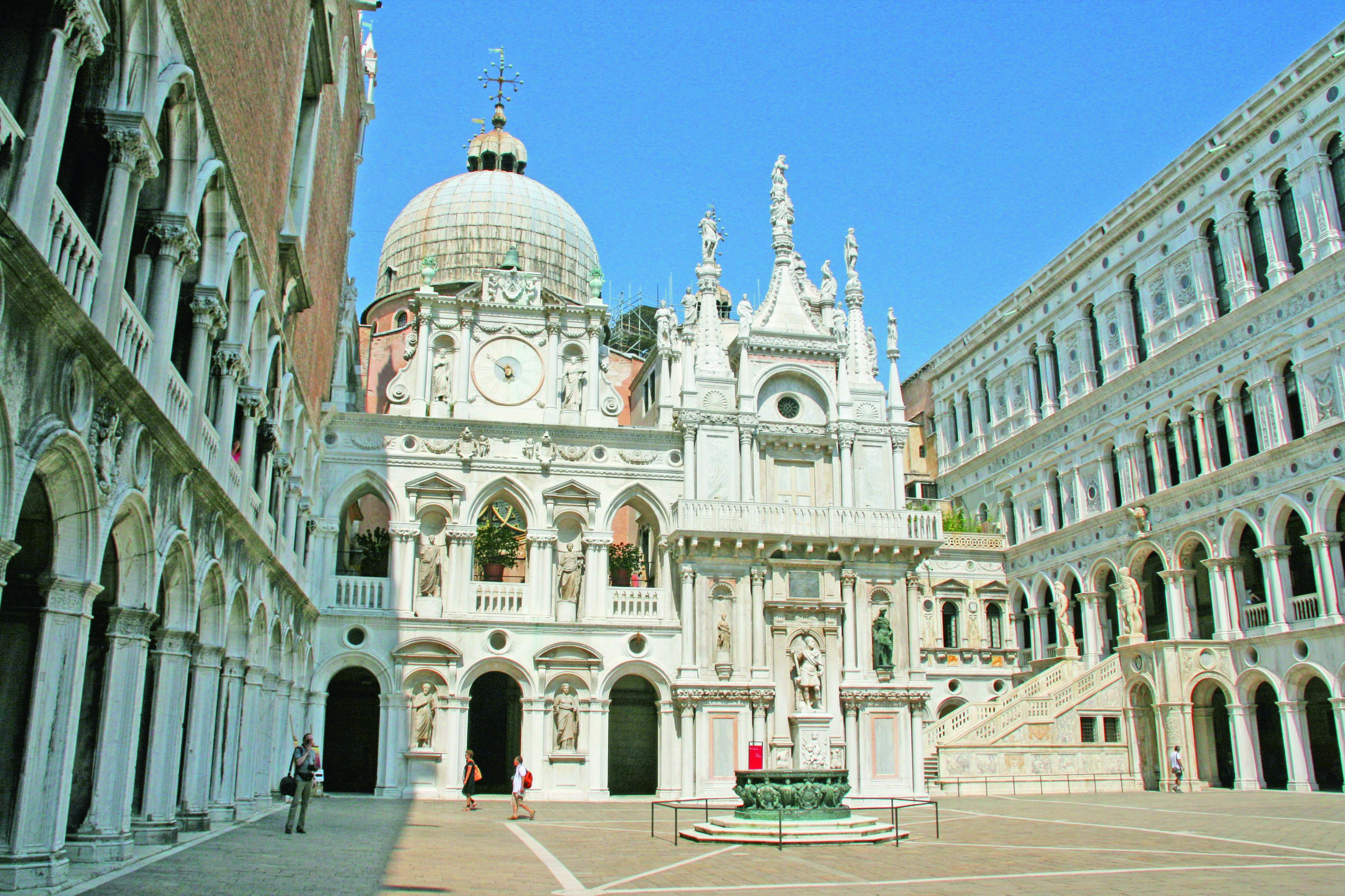 Venetian Treasures & Milan and Lake Como (port-to-port cruise)