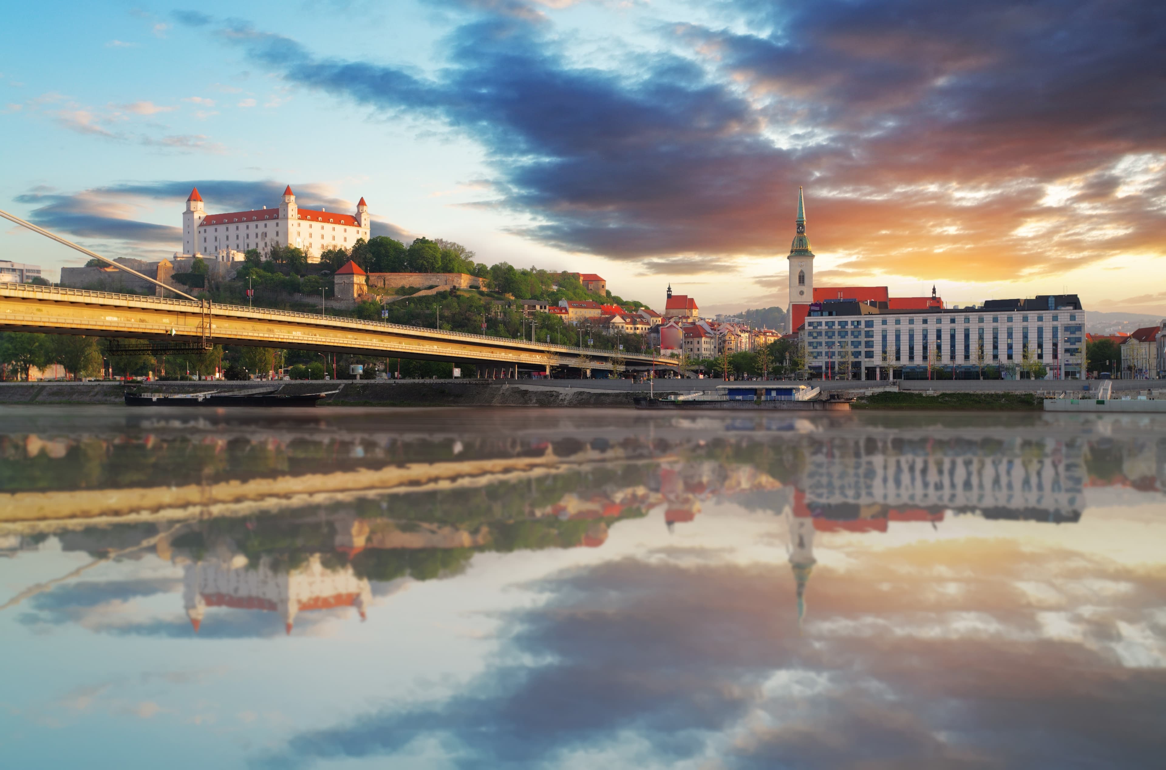 Viennese Waltzes and Habsburg Heritage A cruise into traditions on the beautiful Blue Danube (port-to-port cruise)