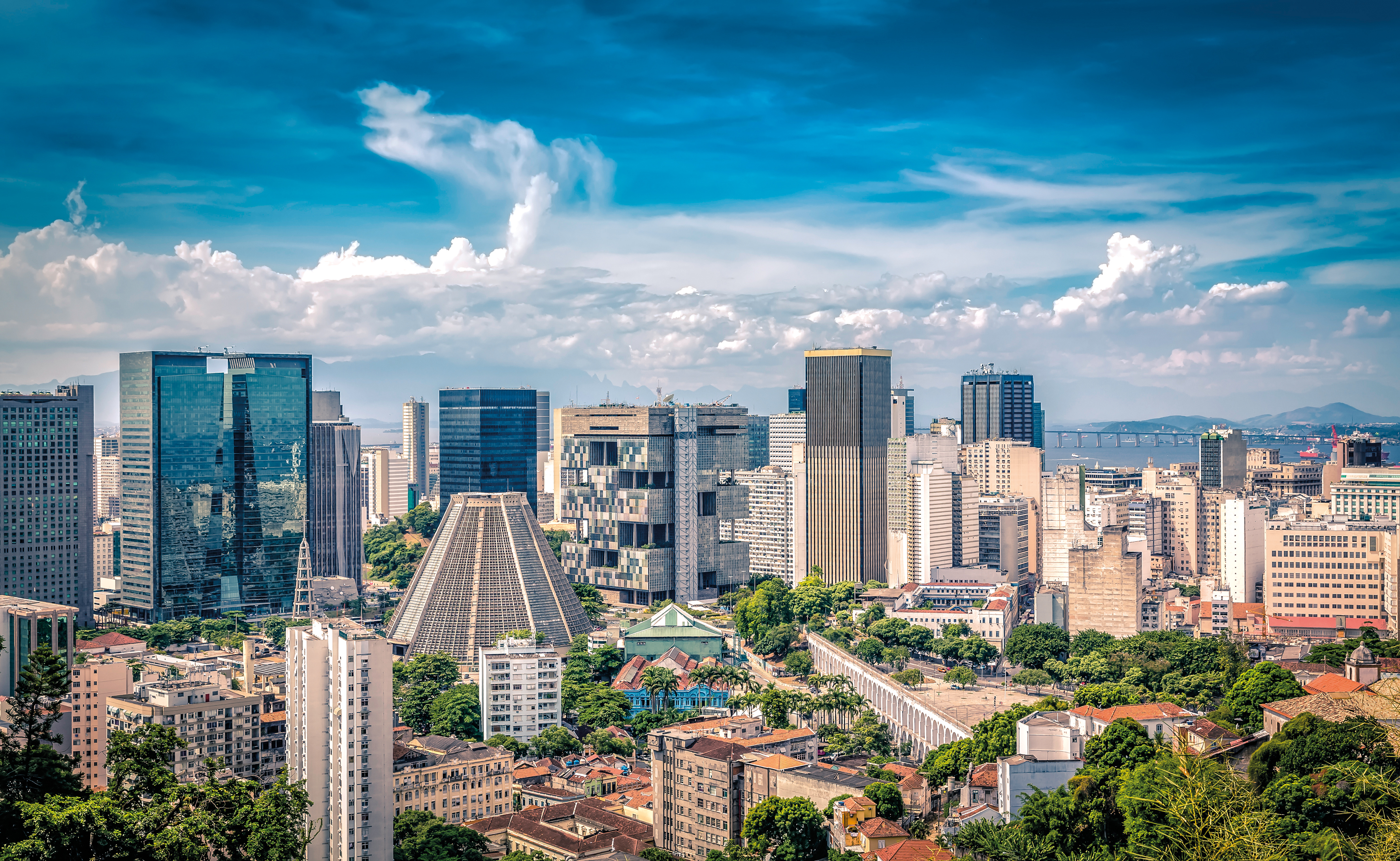 The Gentle Amazon and the Tapajós River - An enchanting and intimate cruise to the most beautiful beaches of the Amazon - Rio, vibrant and timeless, and an exceptional stay at the Iguaçu Falls (port-t